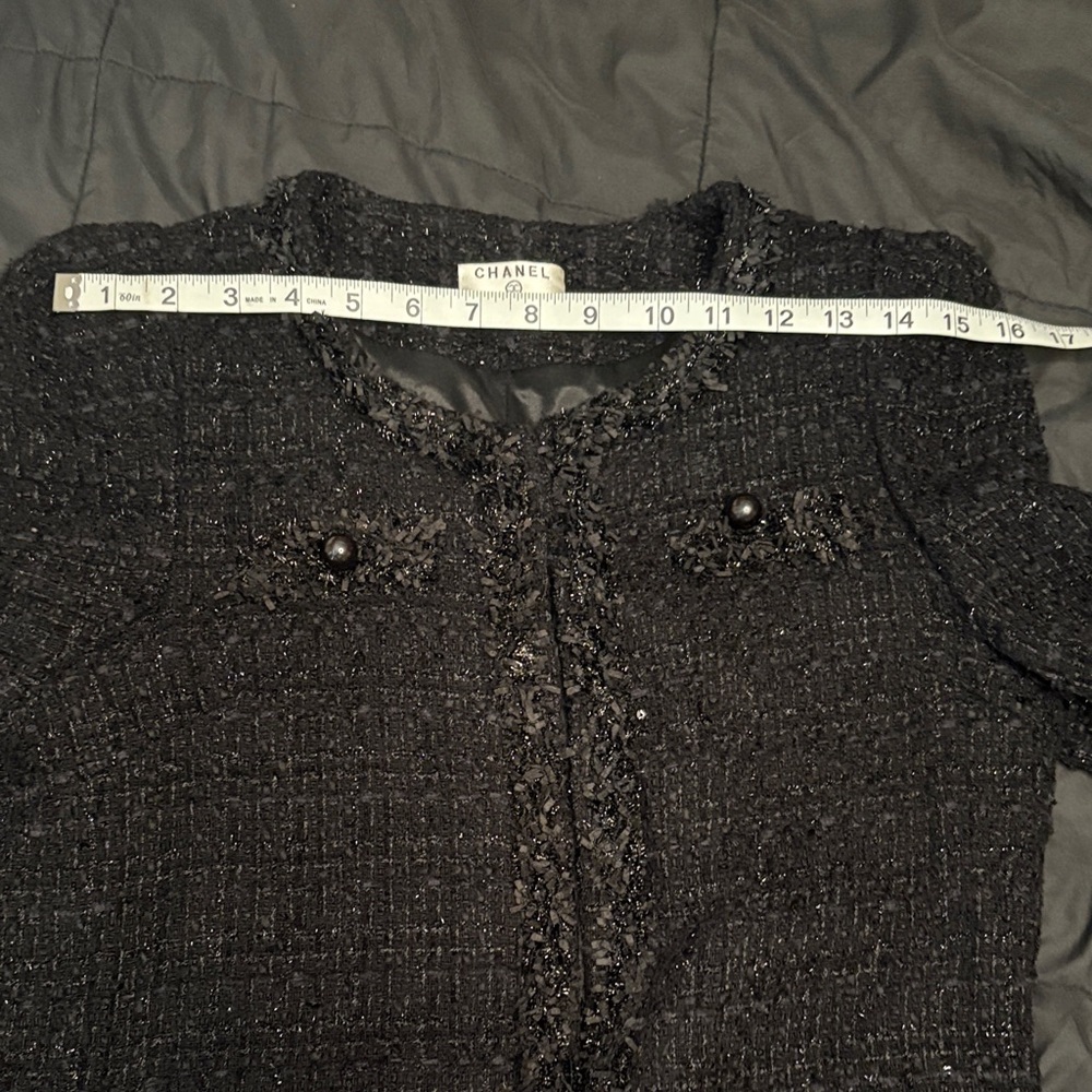 Chanel Black Tweed Blazer - Picture 7 of 12